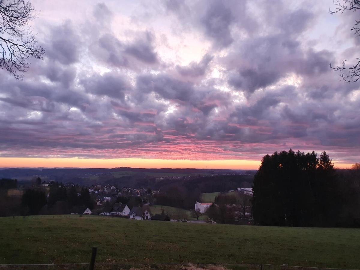 Gemuetliches Fachwerk Im Oberbergischen Leilighet Wiehl Eksteriør bilde
